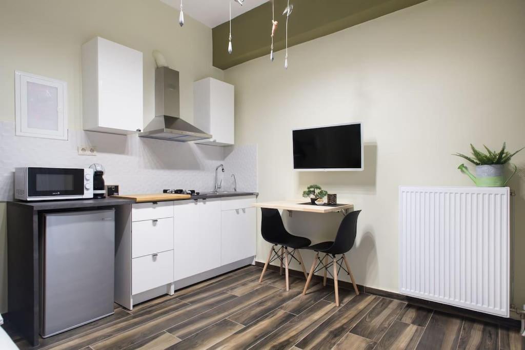A Comfortable Small Studio Nearby Acropolis 2 Atenas Exterior foto